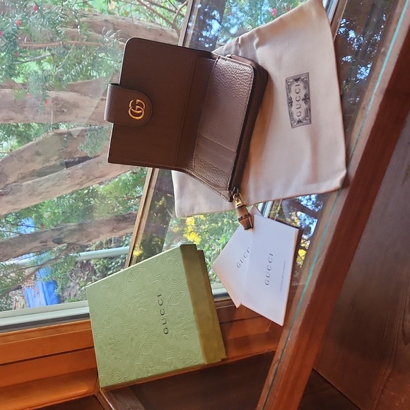 Gucci Leather Bamboo GG Marmont Compact Wallet (SHF-rHKdCk) - Picture 3 of 3